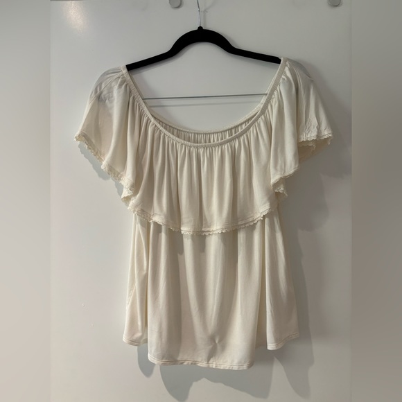 Abercrombie Cream Off-the-shoulder Top - Picture 3 of 5